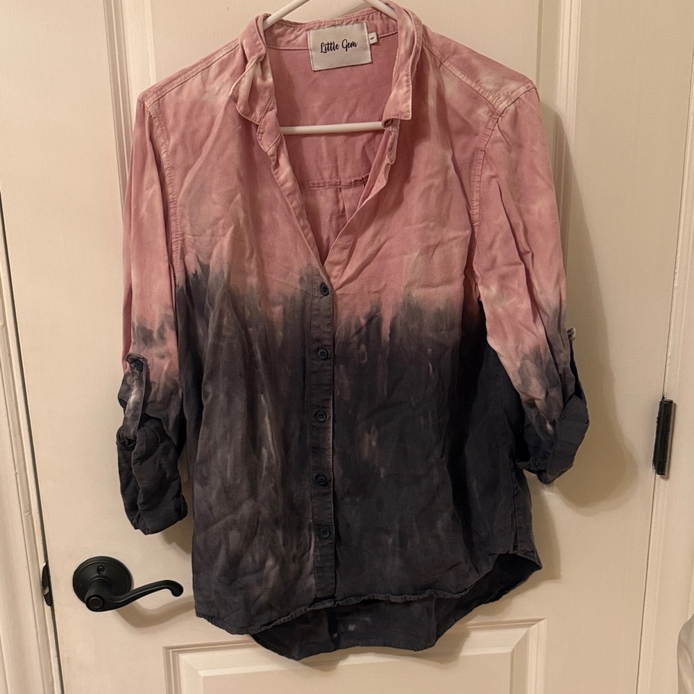 Little Gem Pink to Gray Ombre Button-Down Shirt
